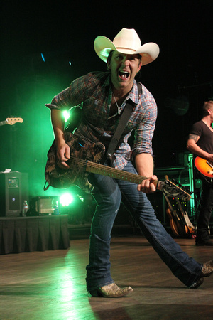 Justin Moore & Friends Jersey Shore Benefit by Moments By Moser 388
