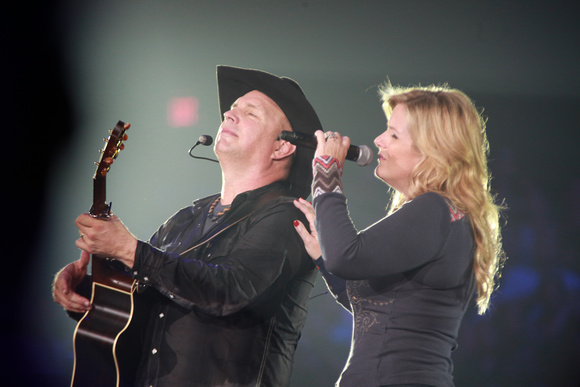 Garth Brooks Chacago  9.4.14   92 © Moments By Moser