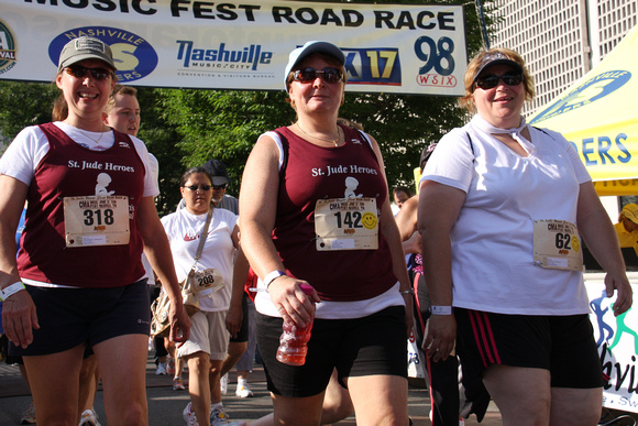 JoDee Messina St Jude Road Race by Bev Moser (414)