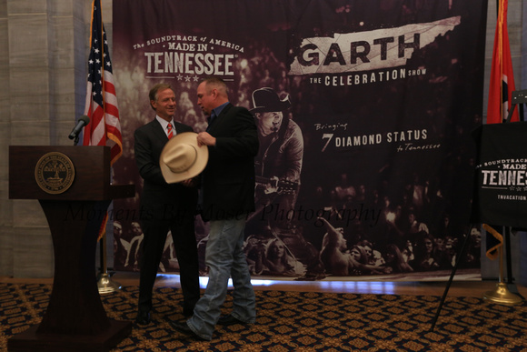 Garth Brooks Seven Diamond Proclamation © Moments By Moser Photography 16